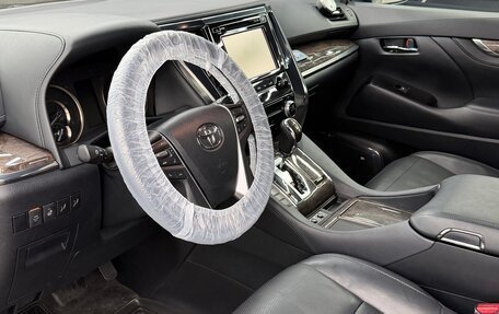 Toyota Alphard III, 2019 год, 4 550 000 рублей, 19 фотография