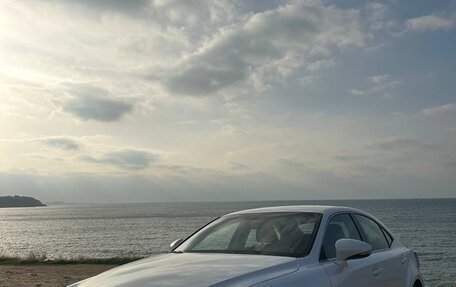 Lexus IS III, 2017 год, 2 600 000 рублей, 2 фотография