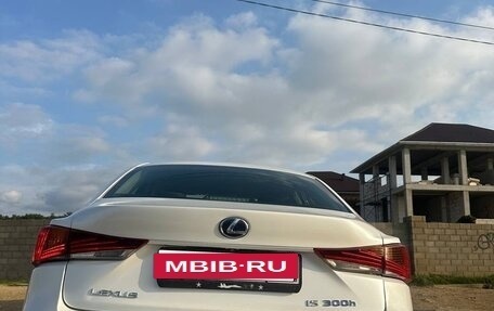 Lexus IS III, 2017 год, 2 600 000 рублей, 4 фотография