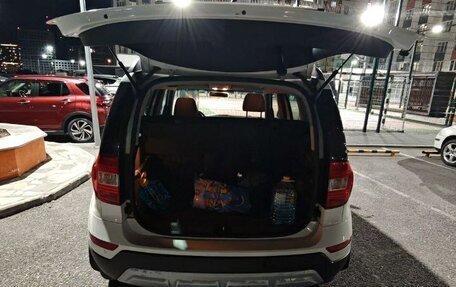 Skoda Yeti I рестайлинг, 2014 год, 999 000 рублей, 9 фотография