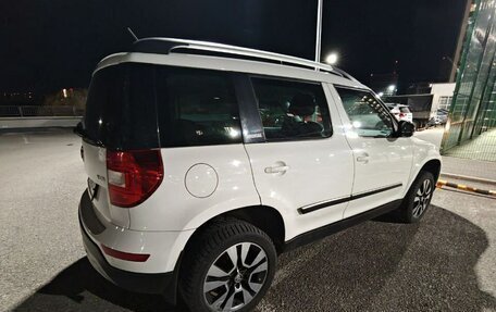 Skoda Yeti I рестайлинг, 2014 год, 999 000 рублей, 4 фотография