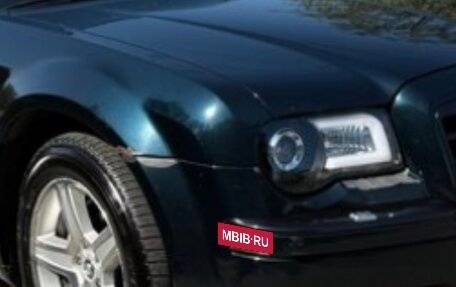 Chrysler 300C II, 2005 год, 1 100 000 рублей, 6 фотография