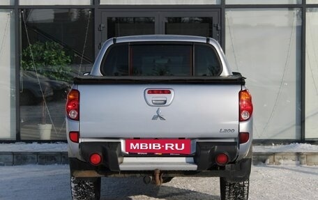 Mitsubishi L200 IV рестайлинг, 2012 год, 1 490 000 рублей, 7 фотография