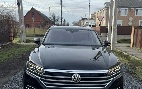 Volkswagen Touareg III, 2020 год, 4 500 000 рублей, 1 фотография