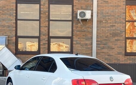 Volkswagen Jetta VI, 2012 год, 880 000 рублей, 4 фотография