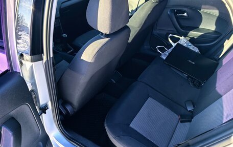 Volkswagen Polo VI (EU Market), 2011 год, 700 000 рублей, 11 фотография