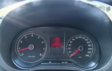 Volkswagen Polo VI (EU Market), 2011 год, 700 000 рублей, 13 фотография