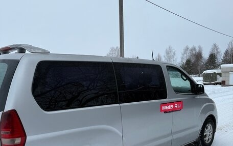 Hyundai Grand Starex Grand Starex I рестайлинг 2, 2009 год, 950 000 рублей, 4 фотография