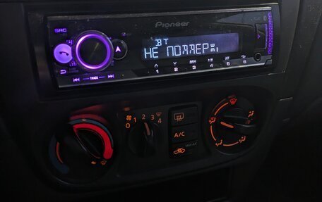 Nissan Almera, 2004 год, 325 000 рублей, 10 фотография