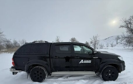 Toyota Hilux VII, 2015 год, 2 025 000 рублей, 3 фотография