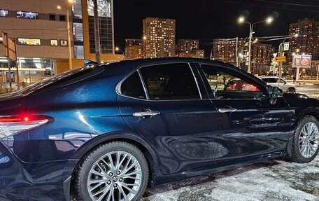 Toyota Camry, 2019 год, 3 350 000 рублей, 3 фотография