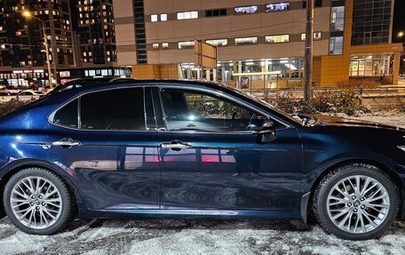 Toyota Camry, 2019 год, 3 350 000 рублей, 4 фотография