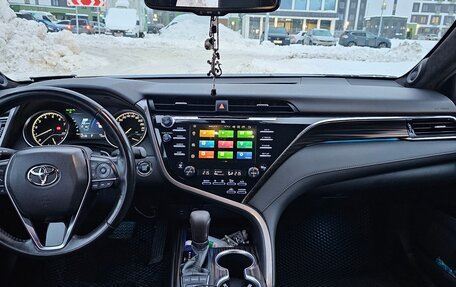 Toyota Camry, 2019 год, 3 350 000 рублей, 9 фотография