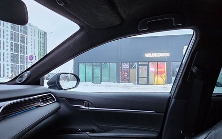 Toyota Camry, 2019 год, 3 350 000 рублей, 13 фотография