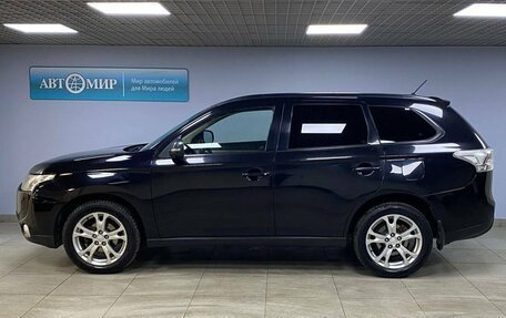 Mitsubishi Outlander III рестайлинг 3, 2012 год, 1 412 000 рублей, 8 фотография