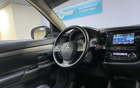Mitsubishi Outlander III рестайлинг 3, 2012 год, 1 412 000 рублей, 14 фотография
