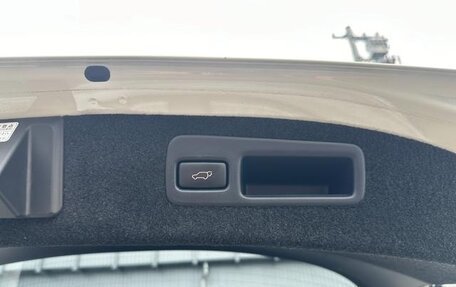 Toyota Harrier, 2020 год, 2 705 000 рублей, 29 фотография