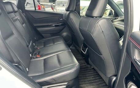 Toyota Harrier, 2020 год, 2 705 000 рублей, 34 фотография