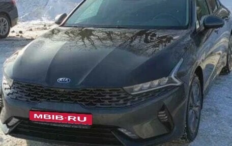 KIA K5, 2020 год, 2 700 000 рублей, 3 фотография