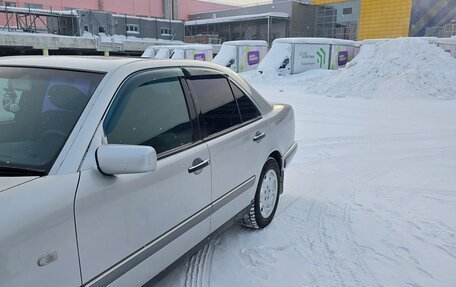 Mercedes-Benz E-Класс, 1997 год, 500 000 рублей, 5 фотография