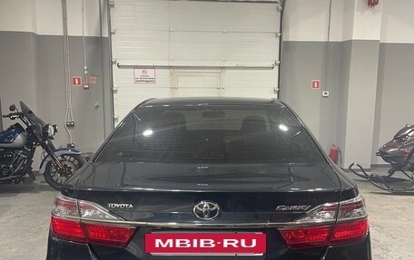 Toyota Camry, 2015 год, 1 870 000 рублей, 3 фотография