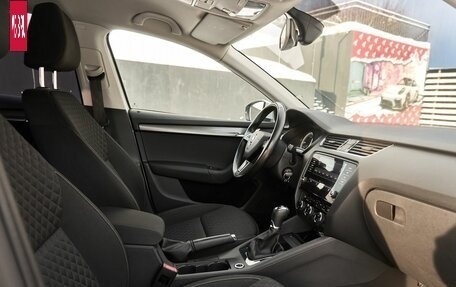 Skoda Octavia, 2018 год, 1 967 000 рублей, 6 фотография