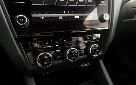 Skoda Octavia, 2018 год, 1 967 000 рублей, 10 фотография