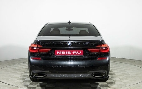 BMW 7 серия, 2018 год, 4 200 000 рублей, 6 фотография