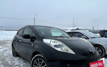 Nissan Leaf I, 2013 год, 1 175 000 рублей, 2 фотография