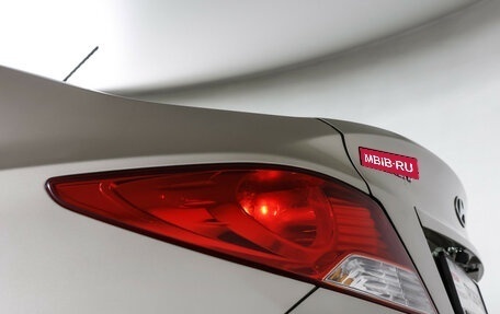 Hyundai Solaris II рестайлинг, 2011 год, 750 000 рублей, 21 фотография