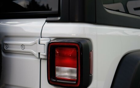 Jeep Wrangler, 2021 год, 4 700 000 рублей, 13 фотография