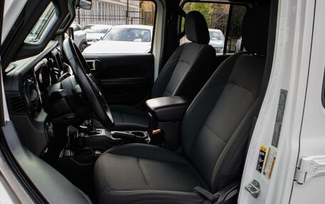 Jeep Wrangler, 2021 год, 4 700 000 рублей, 18 фотография