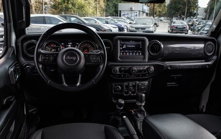 Jeep Wrangler, 2021 год, 4 700 000 рублей, 14 фотография