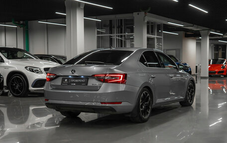 Skoda Superb III рестайлинг, 2017 год, 2 180 000 рублей, 4 фотография