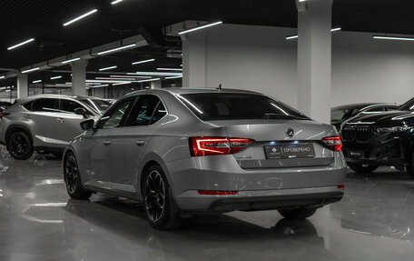 Skoda Superb III рестайлинг, 2017 год, 2 180 000 рублей, 5 фотография