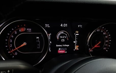 Jeep Wrangler, 2021 год, 4 700 000 рублей, 27 фотография