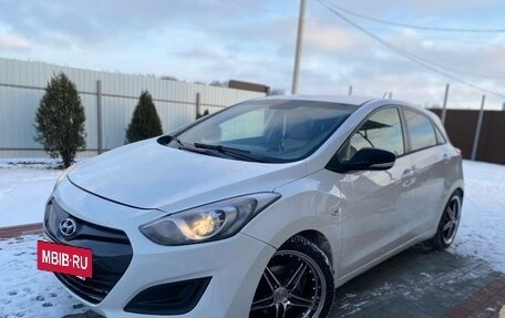 Hyundai i30 II рестайлинг, 2012 год, 750 000 рублей, 2 фотография