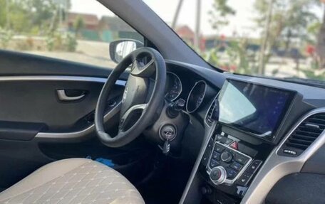 Hyundai i30 II рестайлинг, 2012 год, 750 000 рублей, 15 фотография