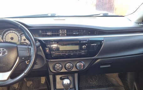 Toyota Corolla, 2013 год, 1 350 000 рублей, 6 фотография