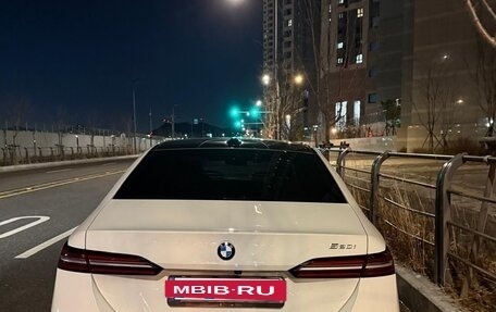 BMW 5 серия, 2023 год, 6 900 000 рублей, 2 фотография