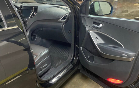 Hyundai Santa Fe III рестайлинг, 2017 год, 2 600 000 рублей, 13 фотография