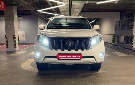 Toyota Land Cruiser Prado 150 рестайлинг 2, 2016 год, 4 400 000 рублей, 15 фотография