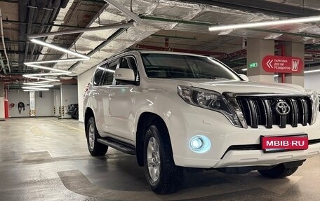 Toyota Land Cruiser Prado 150 рестайлинг 2, 2016 год, 4 400 000 рублей, 6 фотография
