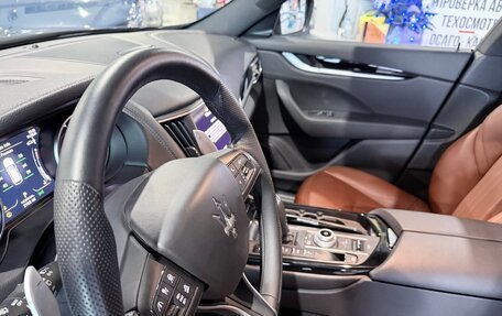 Maserati Levante I, 2022 год, 7 250 000 рублей, 15 фотография