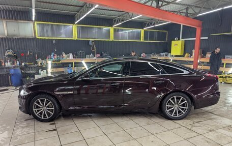 Jaguar XJ IV (X351), 2011 год, 2 200 000 рублей, 10 фотография