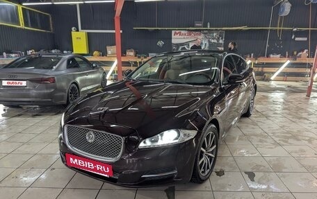 Jaguar XJ IV (X351), 2011 год, 2 200 000 рублей, 3 фотография