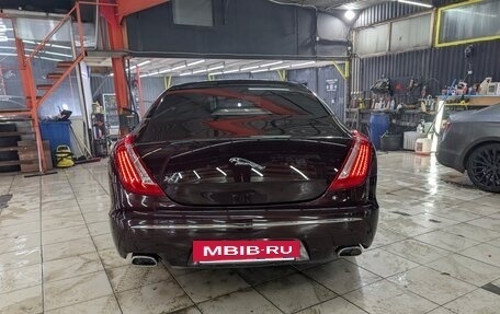 Jaguar XJ IV (X351), 2011 год, 2 200 000 рублей, 5 фотография