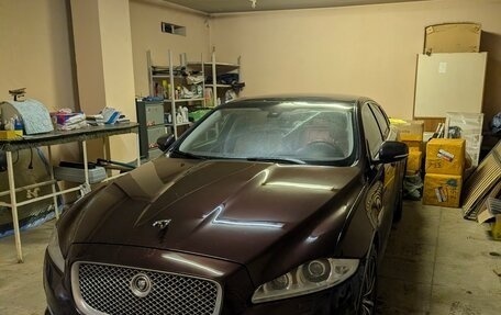 Jaguar XJ IV (X351), 2011 год, 2 200 000 рублей, 2 фотография