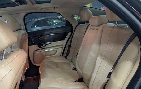 Jaguar XJ IV (X351), 2011 год, 2 200 000 рублей, 25 фотография