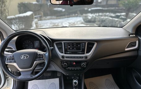 Hyundai Solaris II рестайлинг, 2019 год, 1 180 000 рублей, 8 фотография